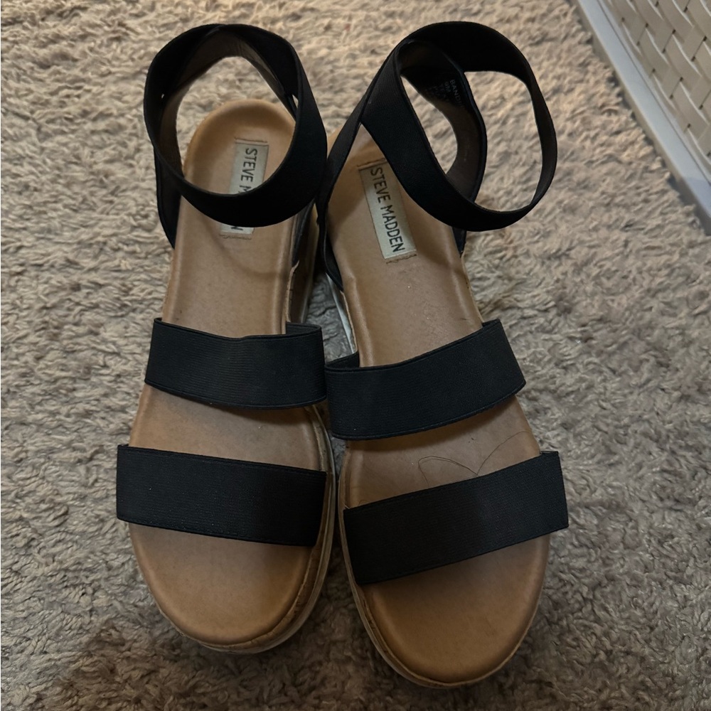 Steve Madden platform sandals